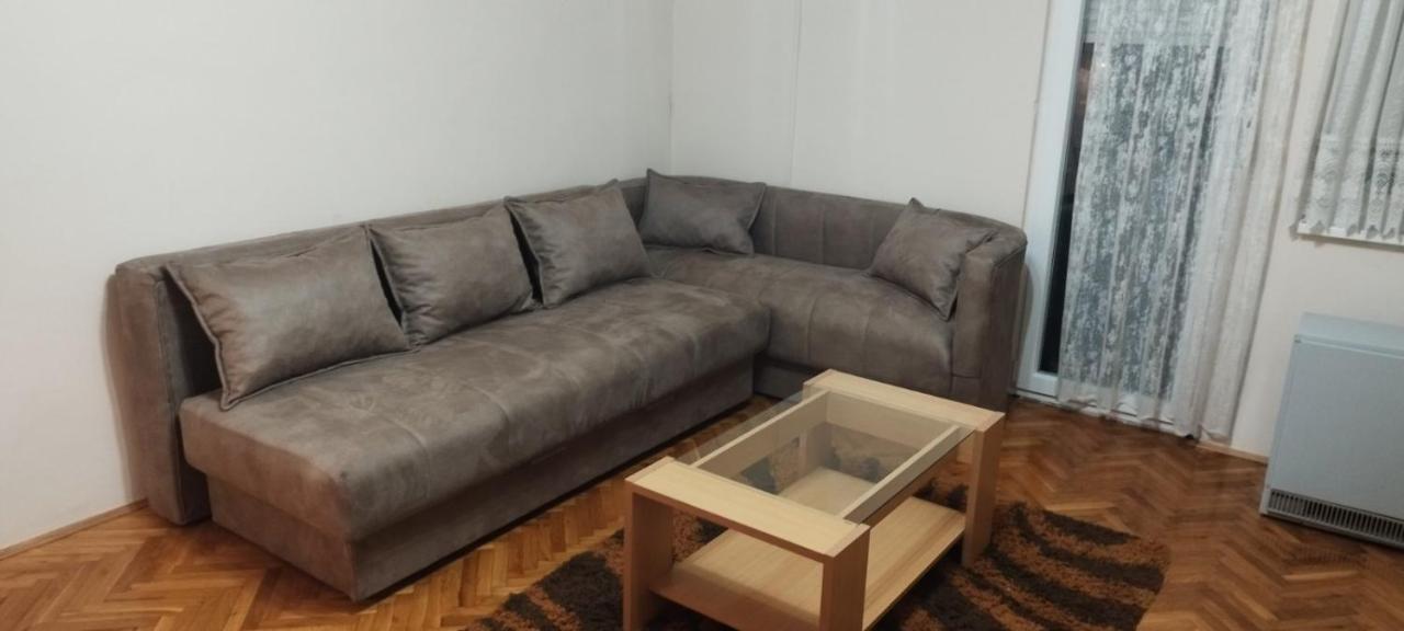 Apartman Lena Aranđelovac Eksteriør billede
