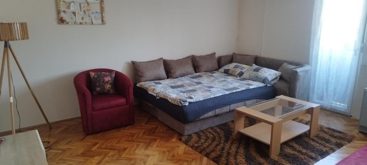 Apartman Lena Aranđelovac Eksteriør billede